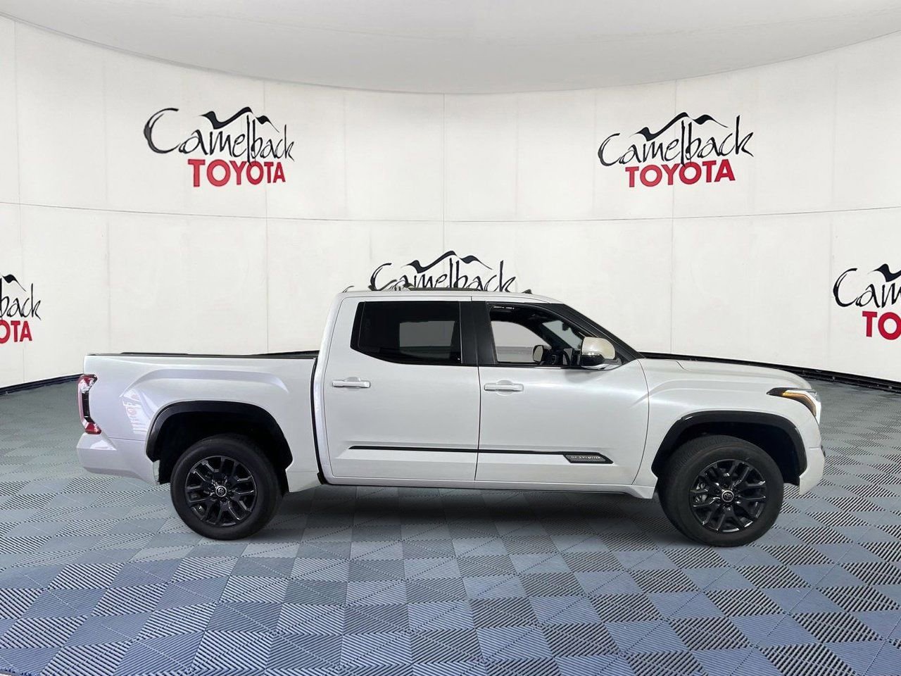 Used 2024 Toyota Tundra Platinum image 8