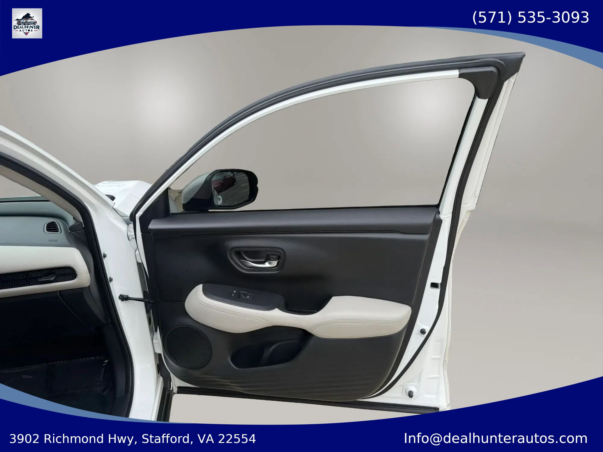 Used 2023 Honda HR-V LX image 15
