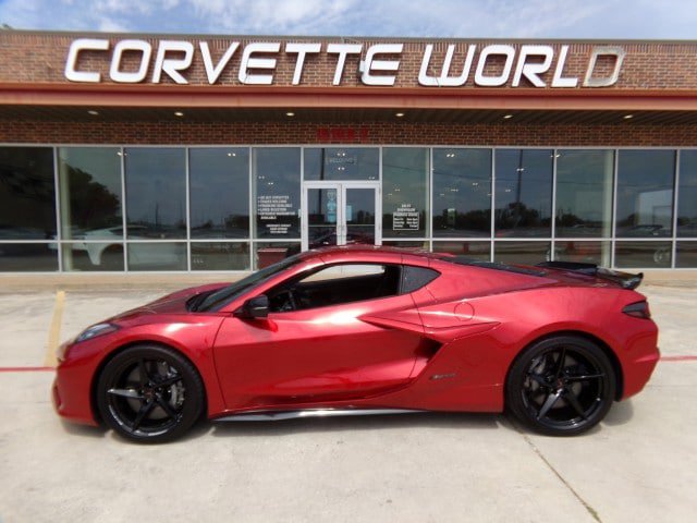 Used 2024 Chevrolet Corvette E-Ray w/ Stealth Interior Trim Package AWD/4WD image 8