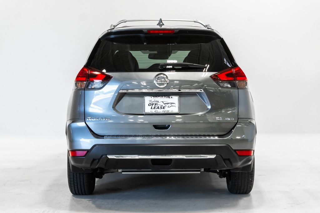 Used 2017 Nissan Rogue SL w/ SL Premium Package AWD/4WD image 28