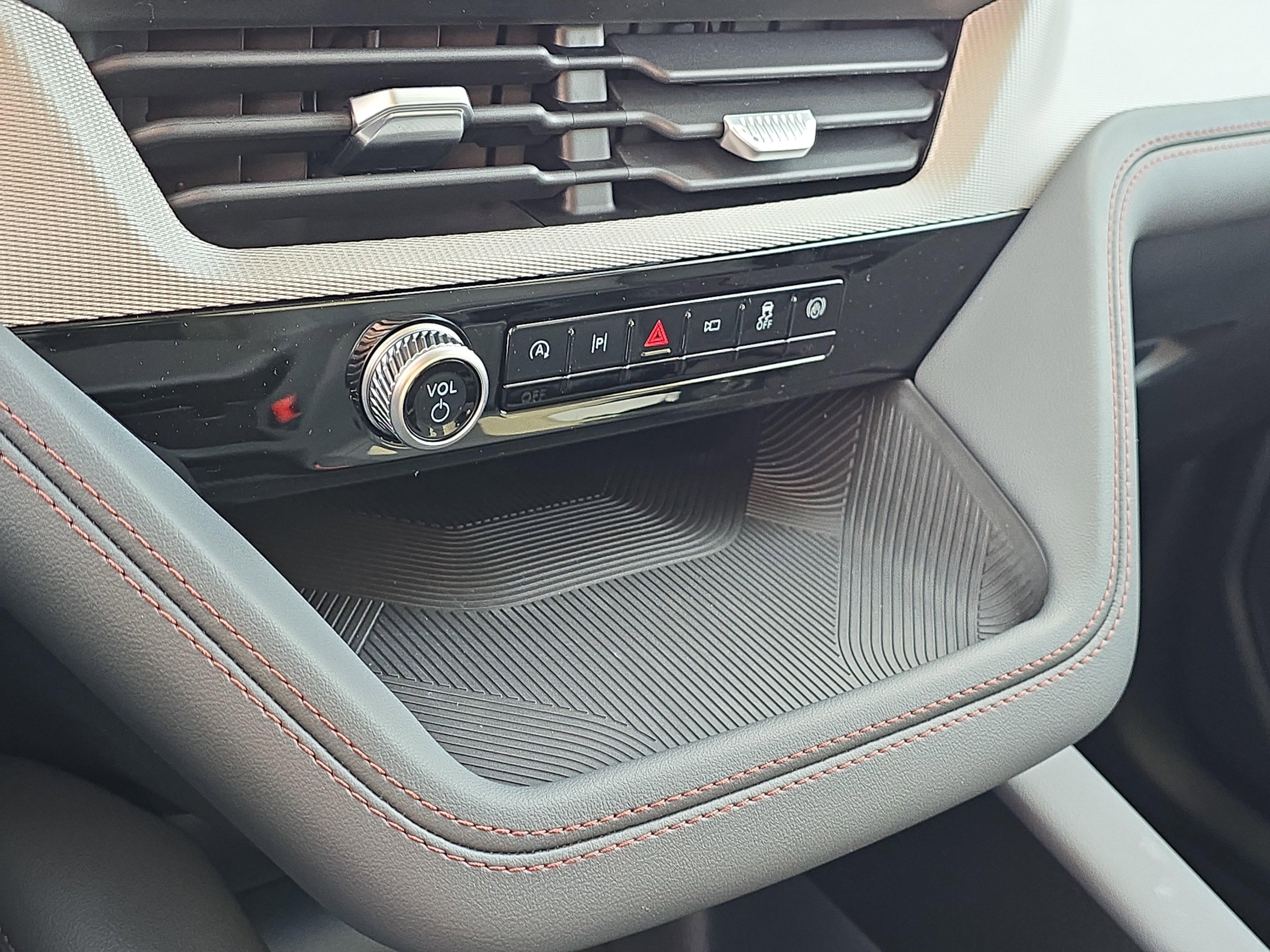 New 2026 Ford Explorer Active image 31