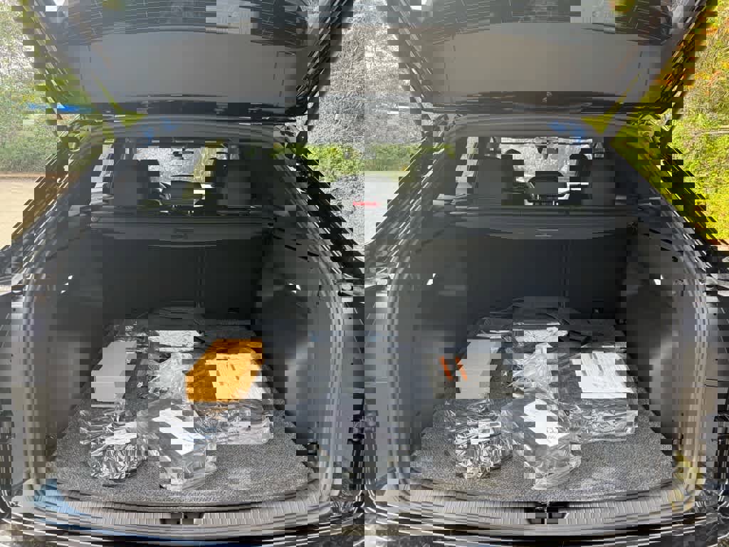 New 2026 Volkswagen Atlas Cross Sport SEL R-Line image 13