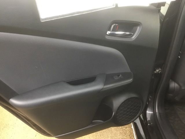 Used 2020 Toyota Prius XLE AWD/4WD image 8