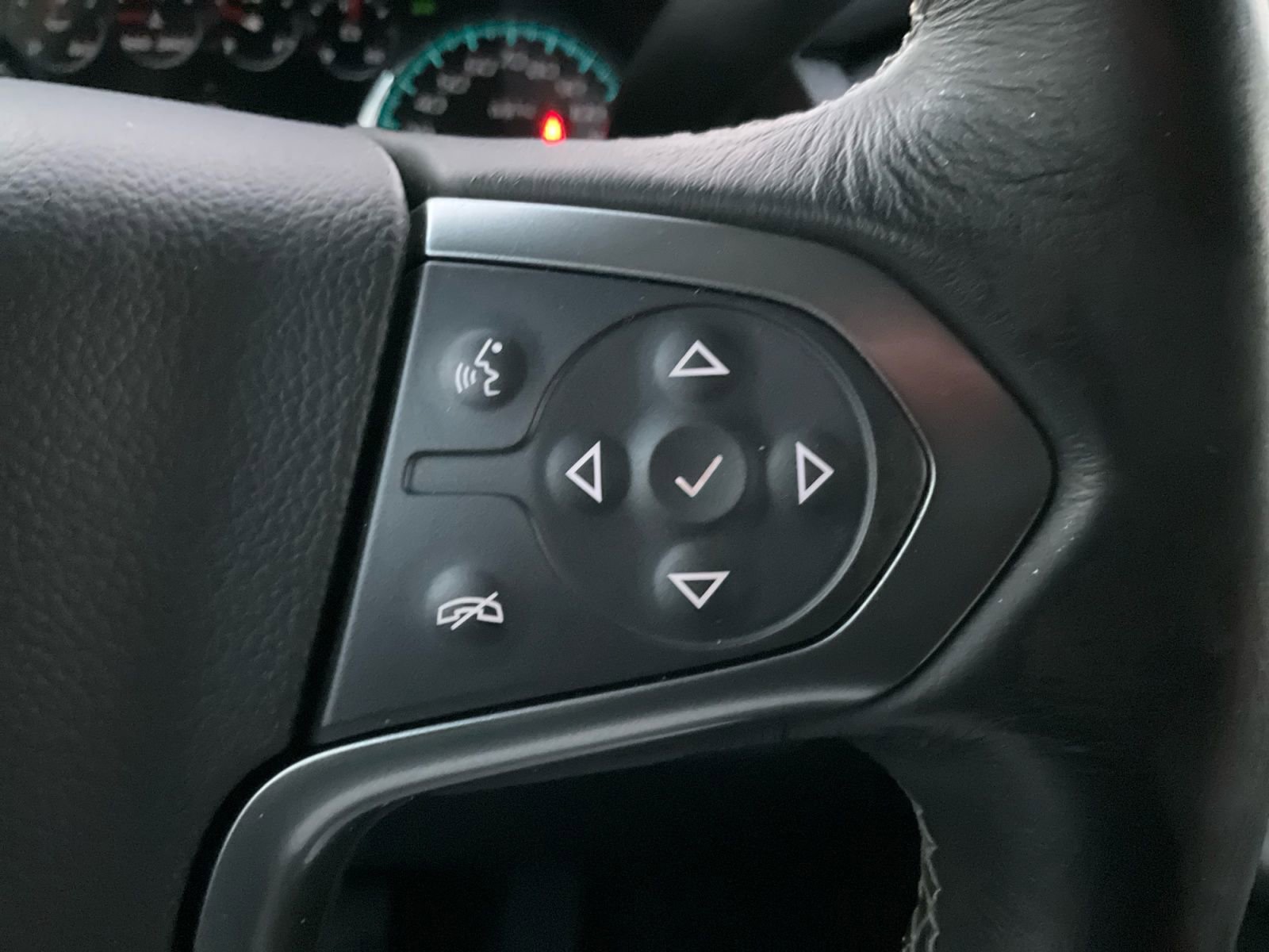 Used 2017 Chevrolet Tahoe LT image 18