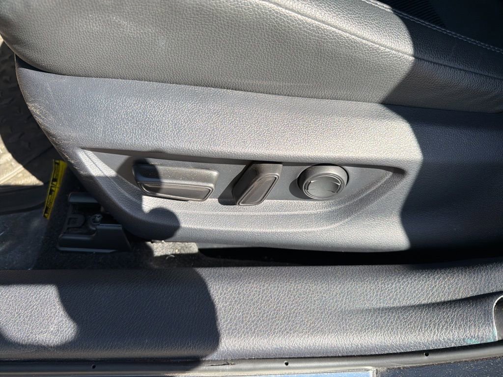 Used 2025 Toyota Camry XSE w/ Premium Plus Package image 12