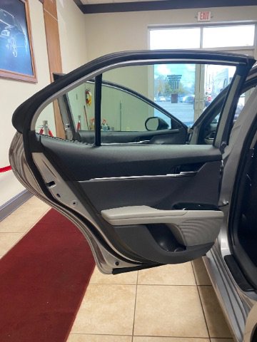 Used 2019 Toyota Camry LE w/ Convenience Package FWD image 14