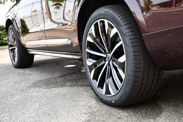 New 2026 Volvo XC90 T8 Ultra w/ Protection Package Premier AWD/4WD image 9