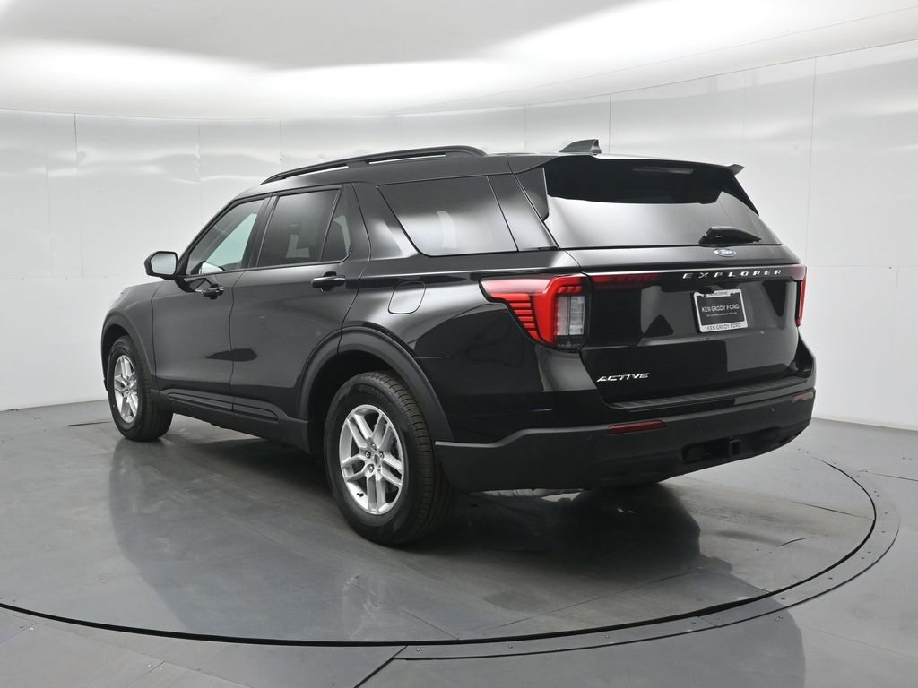 New 2026 Ford Explorer Active RWD image 27