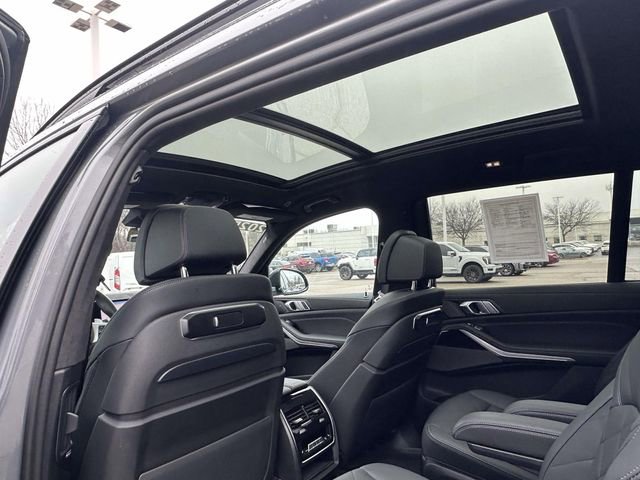 Certified 2025 BMW X7 xDrive40i w/ M Sport Package image 24