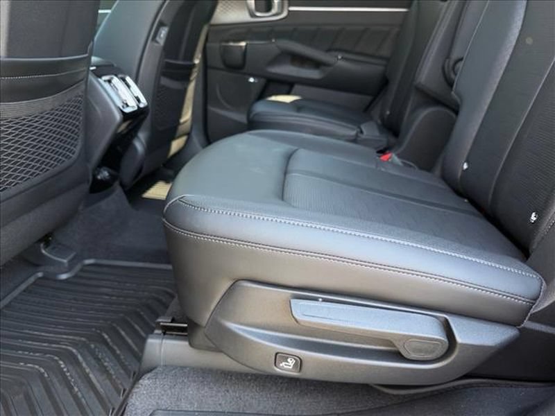 New 2026 Kia Sorento SX FWD image 13