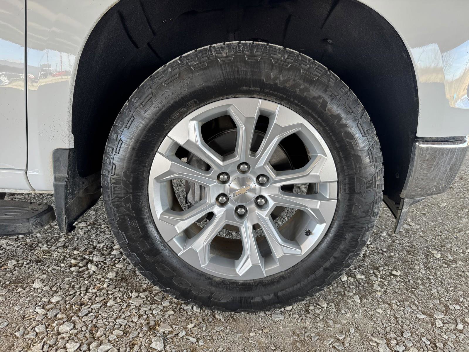 Used 2024 Chevrolet Silverado 1500 LTZ image 45