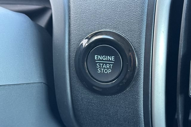 Used 2025 Ford Expedition Active AWD/4WD image 24