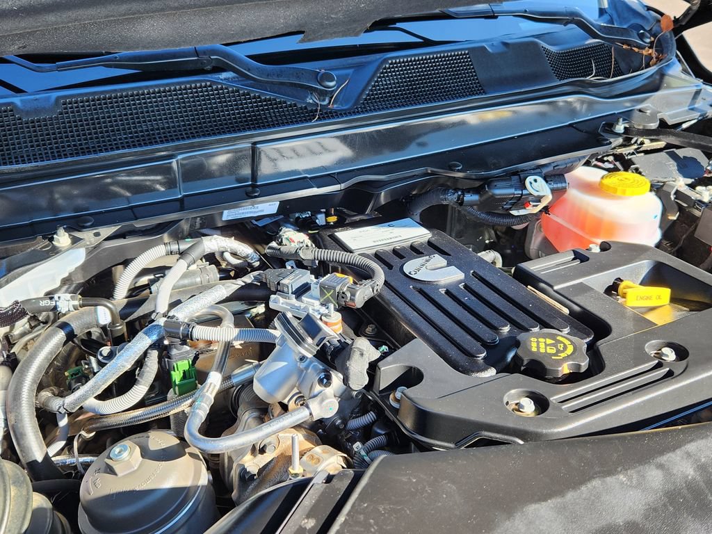 Used 2025 RAM 2500 Limited AWD/4WD image 21