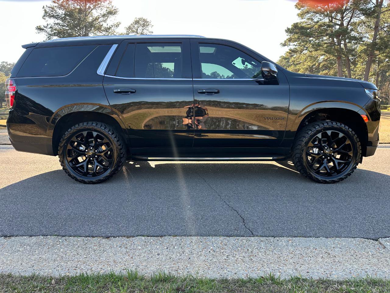 Used 2021 Chevrolet Tahoe LT w/ LT Signature Package image 4