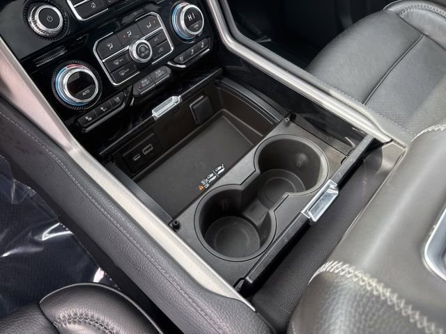 Used 2022 GMC Yukon XL Denali image 28