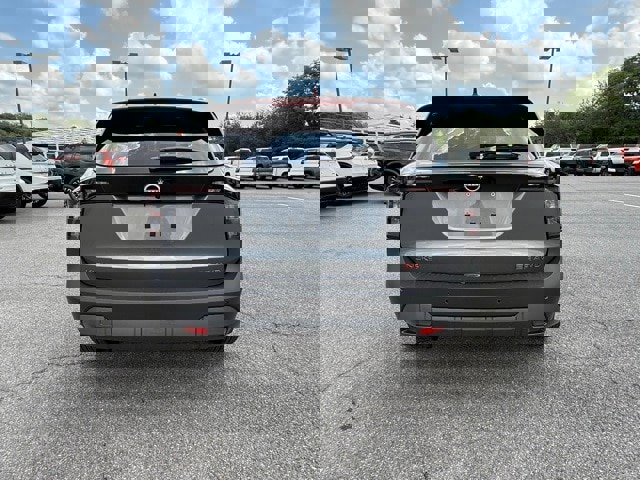 New 2025 Nissan Kicks SR w/ SR Premium Package image 6