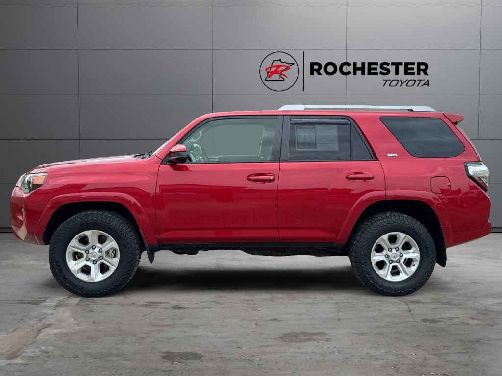 Used 2015 Toyota 4Runner SR5 AWD/4WD image 2
