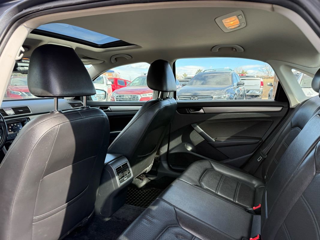 Used 2014 Volkswagen Passat TDI SE image 17