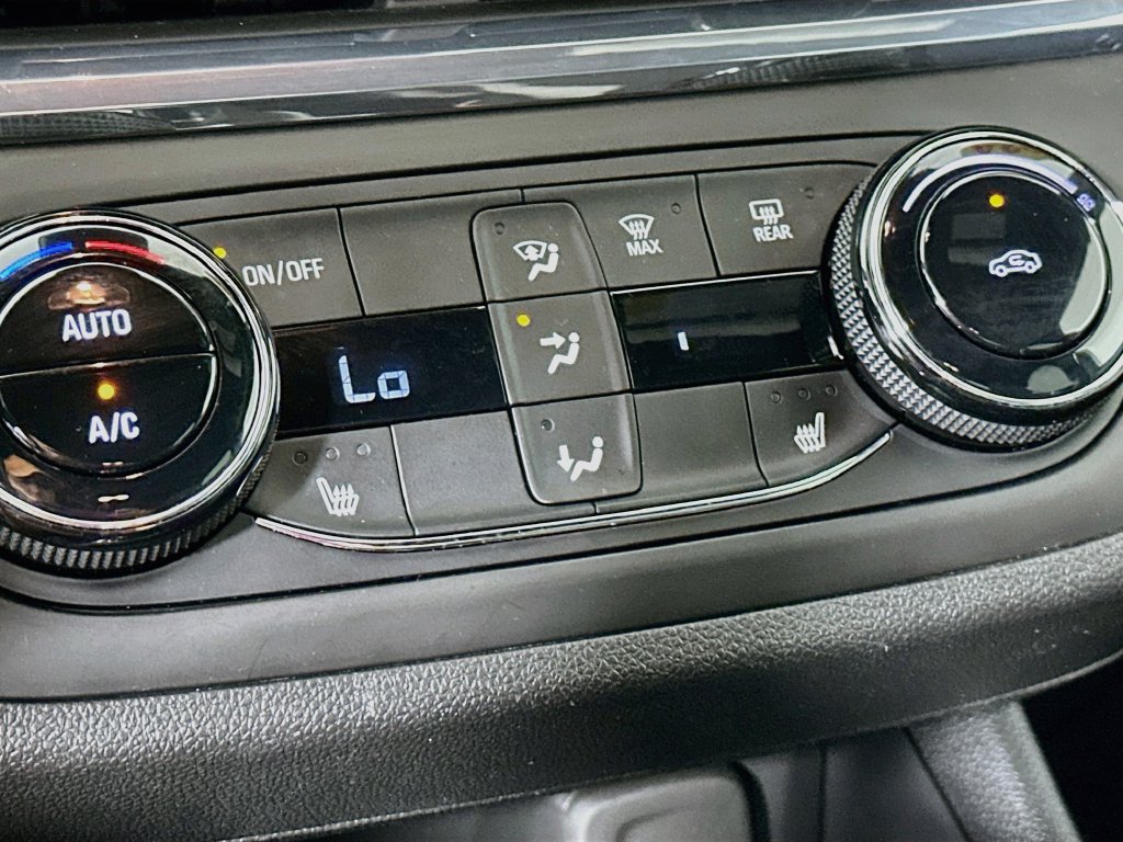 Used 2024 Buick Envista Preferred w/ Convenience I Package FWD image 26
