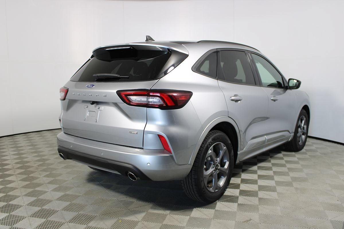 Used 2023 Ford Escape ST-Line w/ Equipment Group 301A FWD image 32