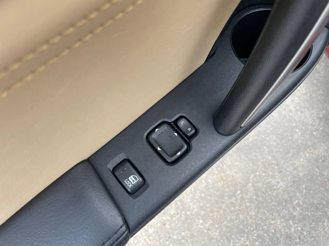 Used 2011 MAZDA MX-5 Miata Grand Touring w/ Premium Pkg RWD image 21