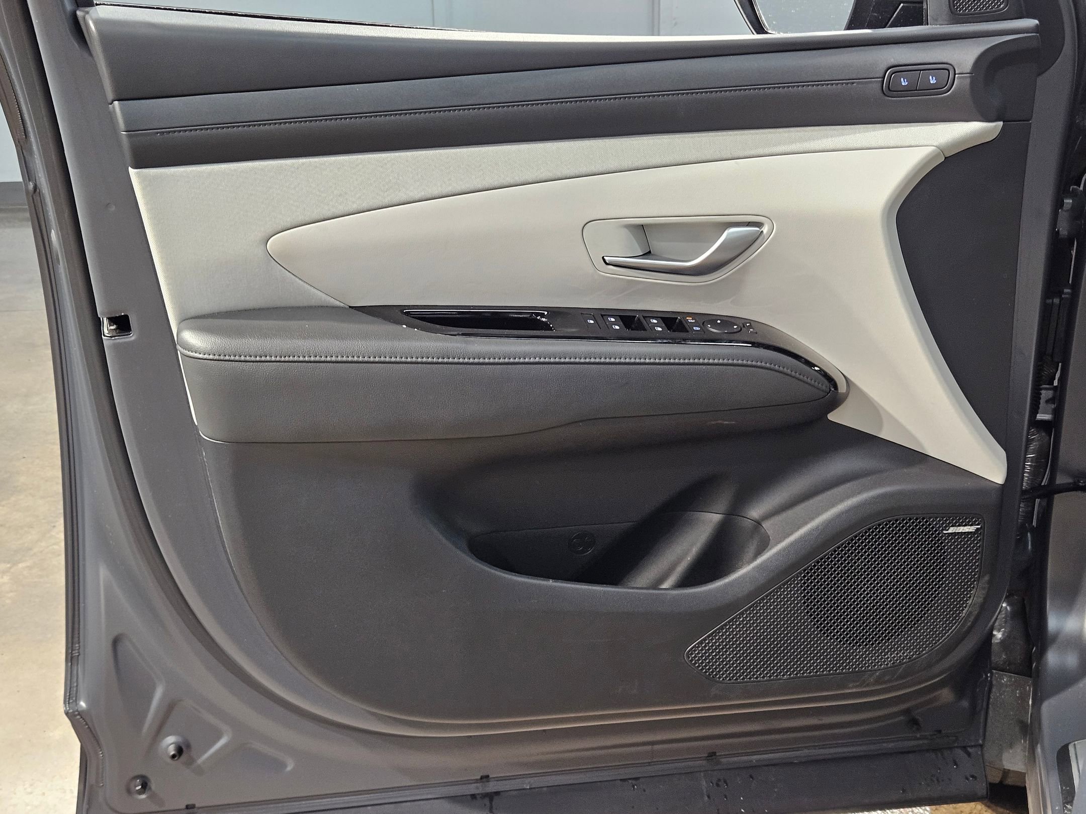 Used 2025 Hyundai Tucson Limited image 20