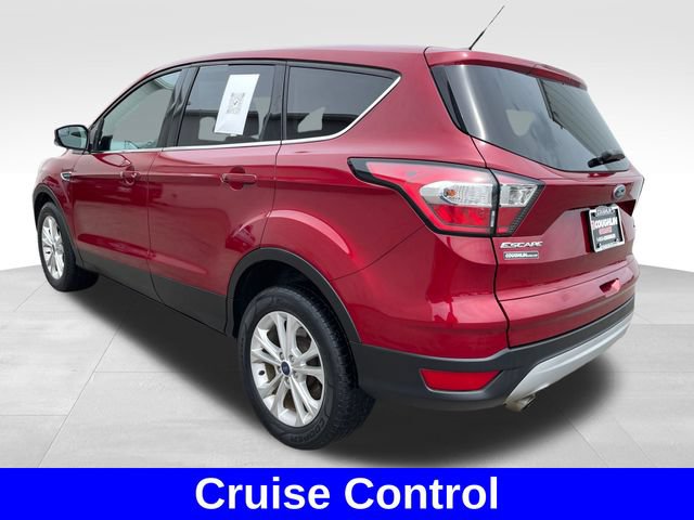 Used 2017 Ford Escape SE AWD/4WD image 3