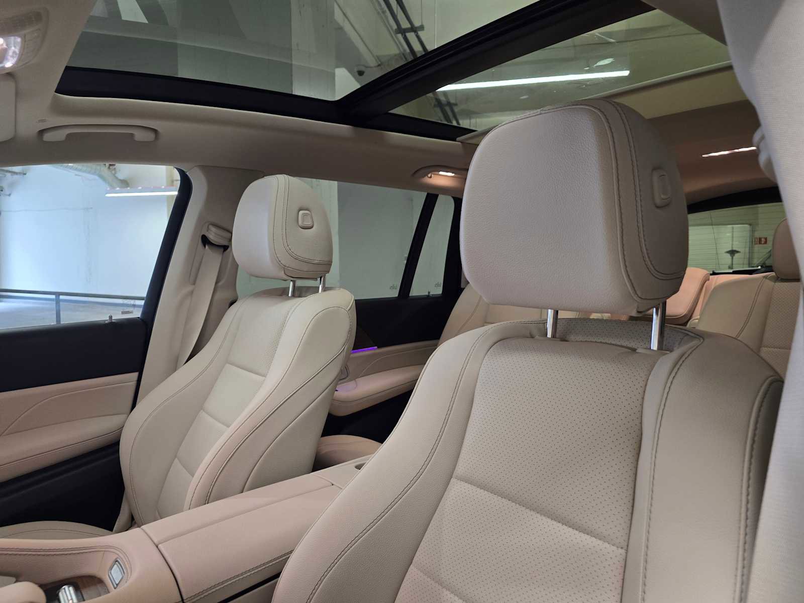 Used 2025 Mercedes-Benz GLS 450 GLS 450 image 24