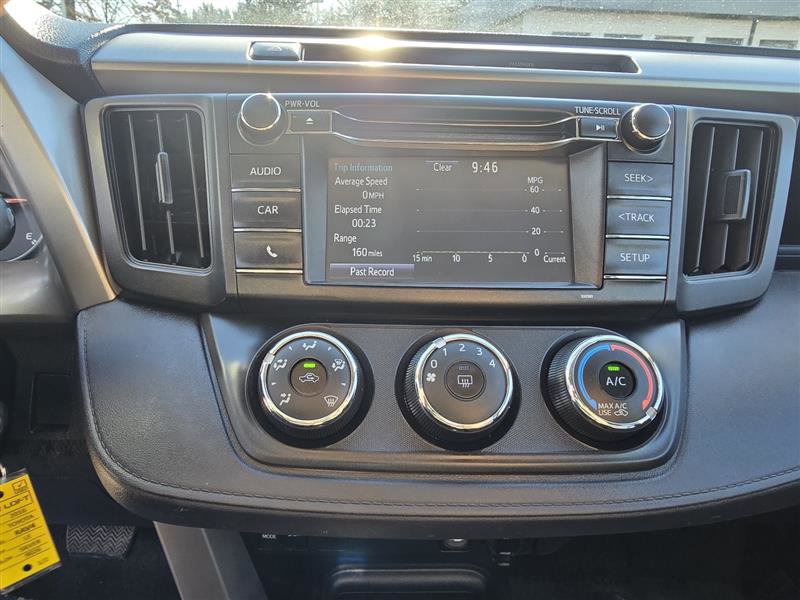 Used 2016 Toyota RAV4 LE image 37