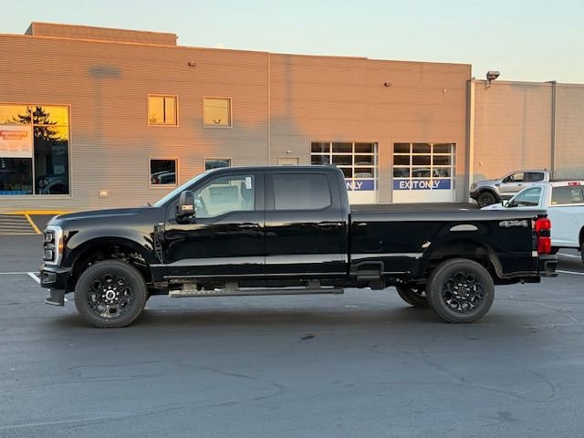 New 2026 Ford F250 4x4 Crew Cab Super Duty image 2