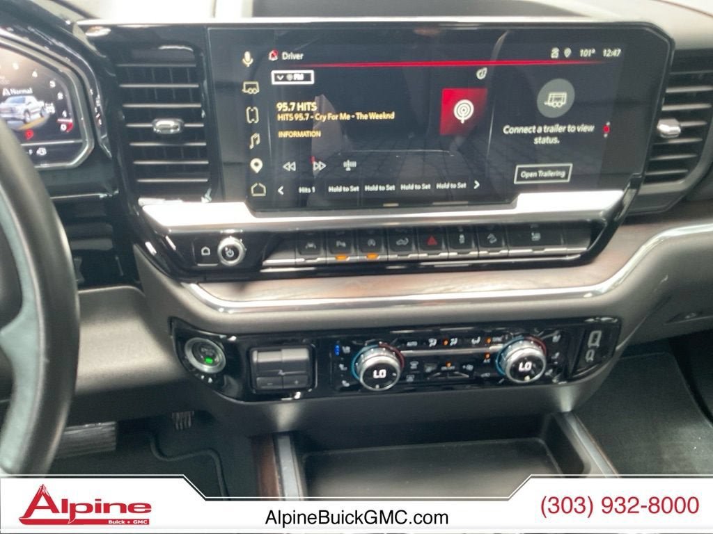 Used 2024 GMC Sierra 1500 SLT w/ SLT Premium Plus Package AWD/4WD image 11