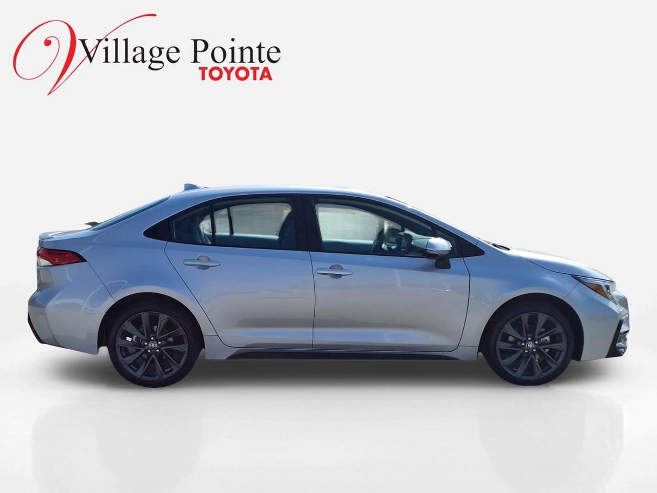 Used 2026 Toyota Corolla SE FWD image 6