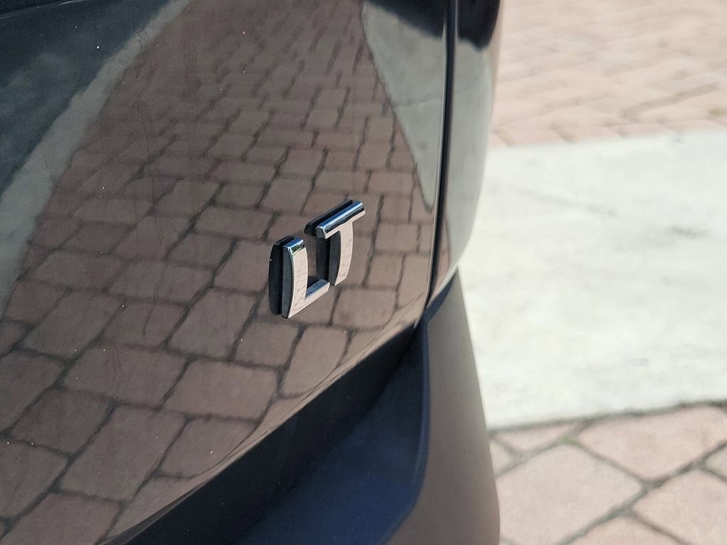 Used 2019 Chevrolet Traverse LT FWD image 8