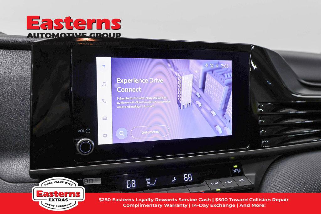 Used 2025 Toyota Camry SE FWD image 16