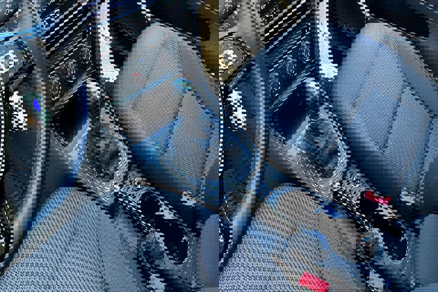 Used 2019 Volkswagen Golf S image 17