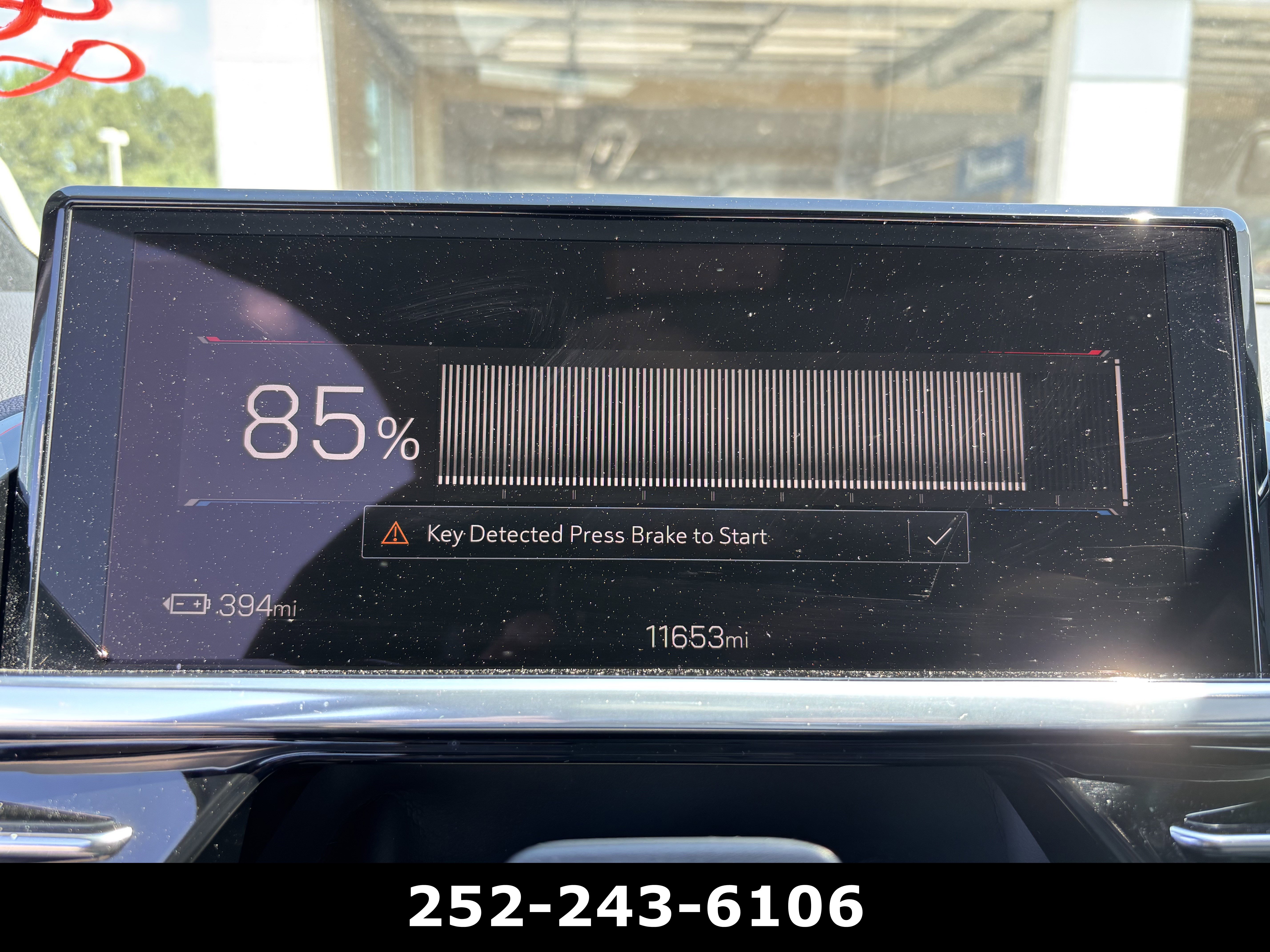 Used 2025 GMC Sierra EV Denali AWD/4WD image 13