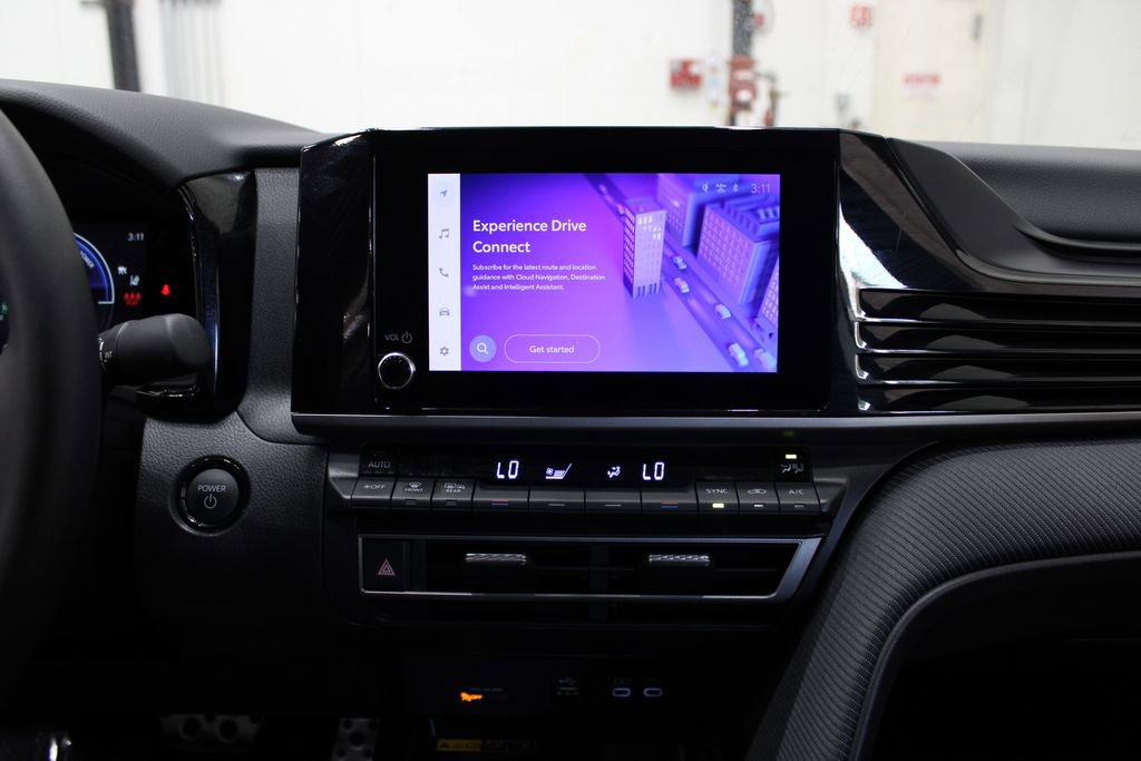 Used 2025 Toyota Camry SE image 28