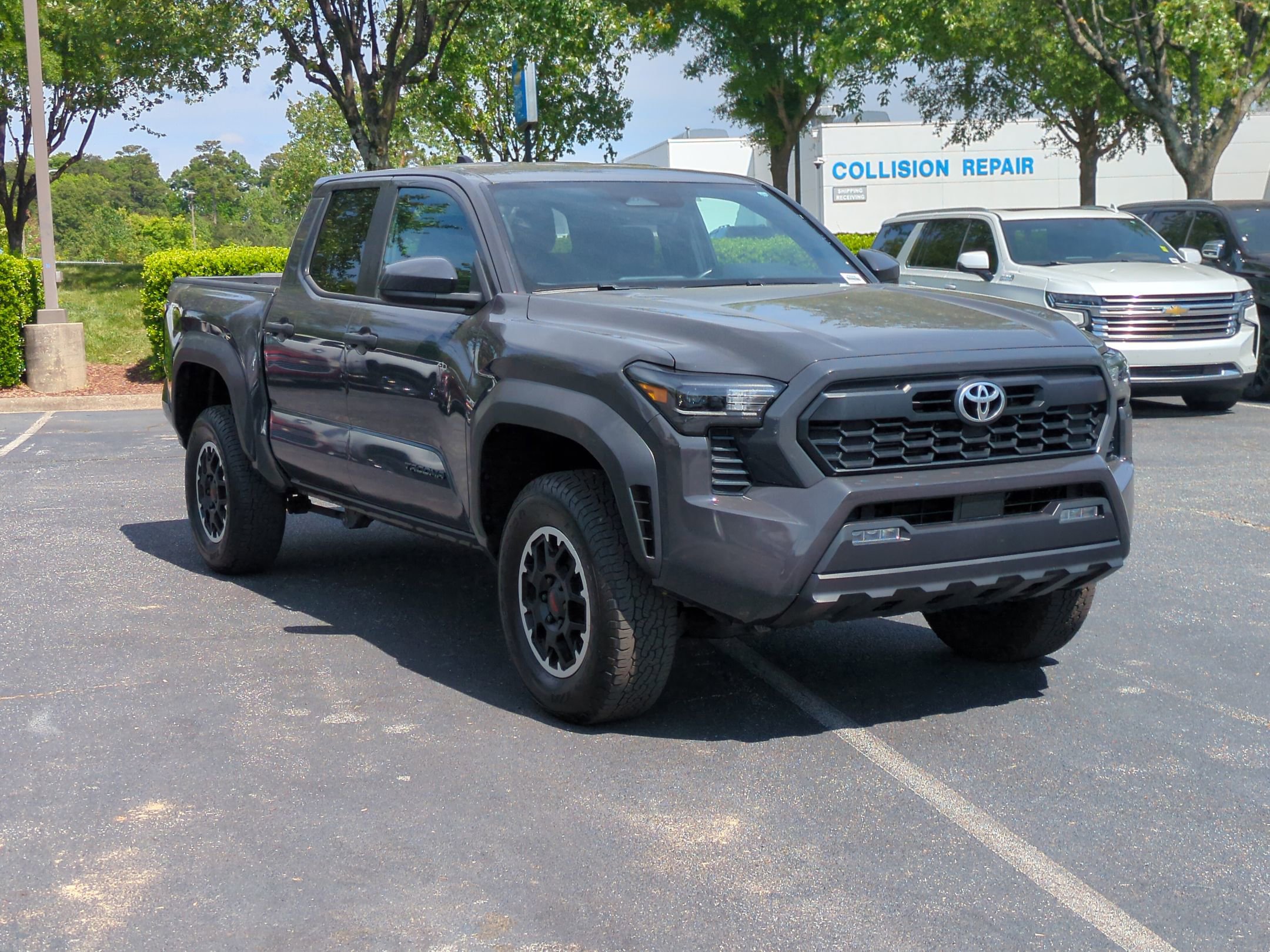 Used 2024 Toyota Tacoma TRD Off-Road AWD/4WD image 2