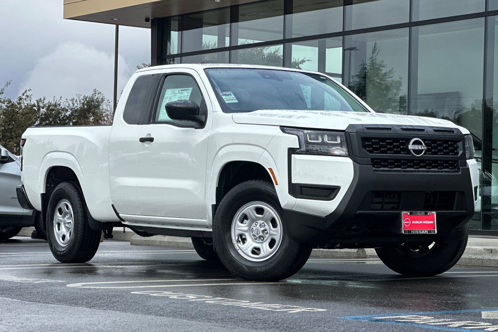 New 2026 Nissan Frontier S image 2