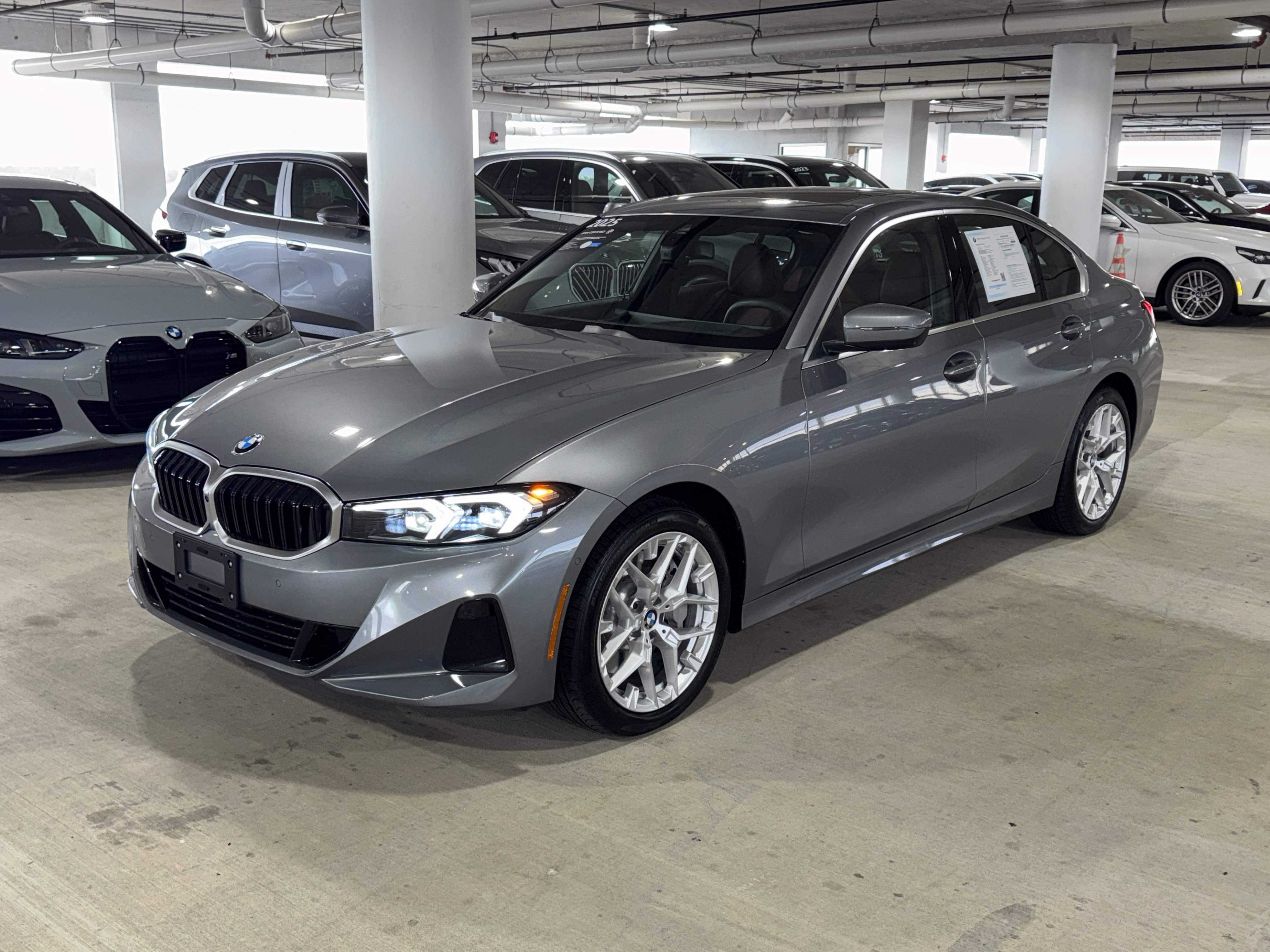 Certified 2025 BMW 330i Sedan image 4