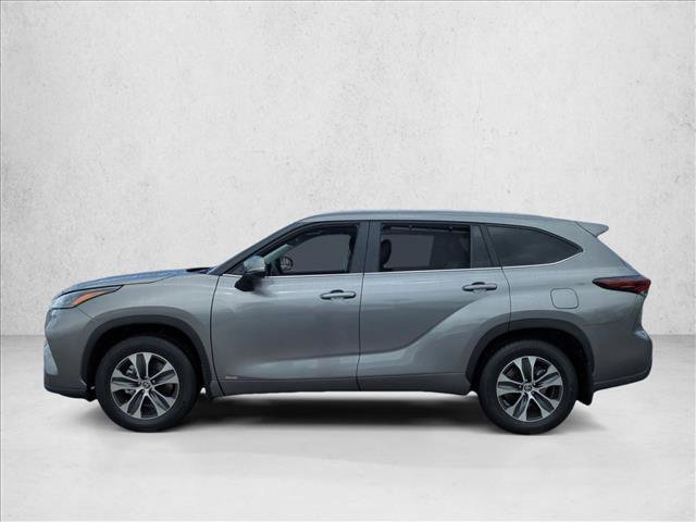 Certified 2026 Toyota Highlander XLE image 9