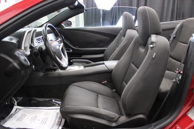 Used 2015 Chevrolet Camaro LT RWD image 14
