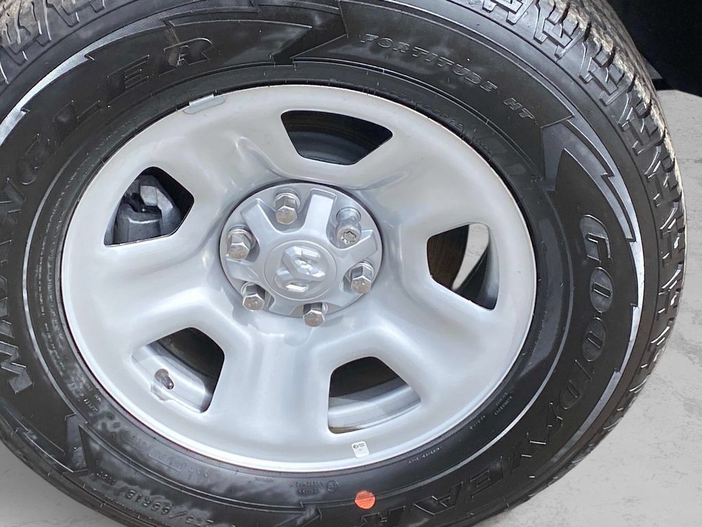 Used 2025 RAM 1500 Tradesman AWD/4WD image 25