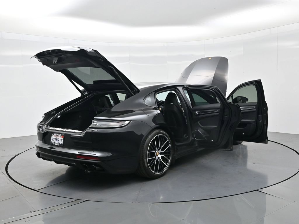 Used 2023 Porsche Panamera Platinum Edition image 40