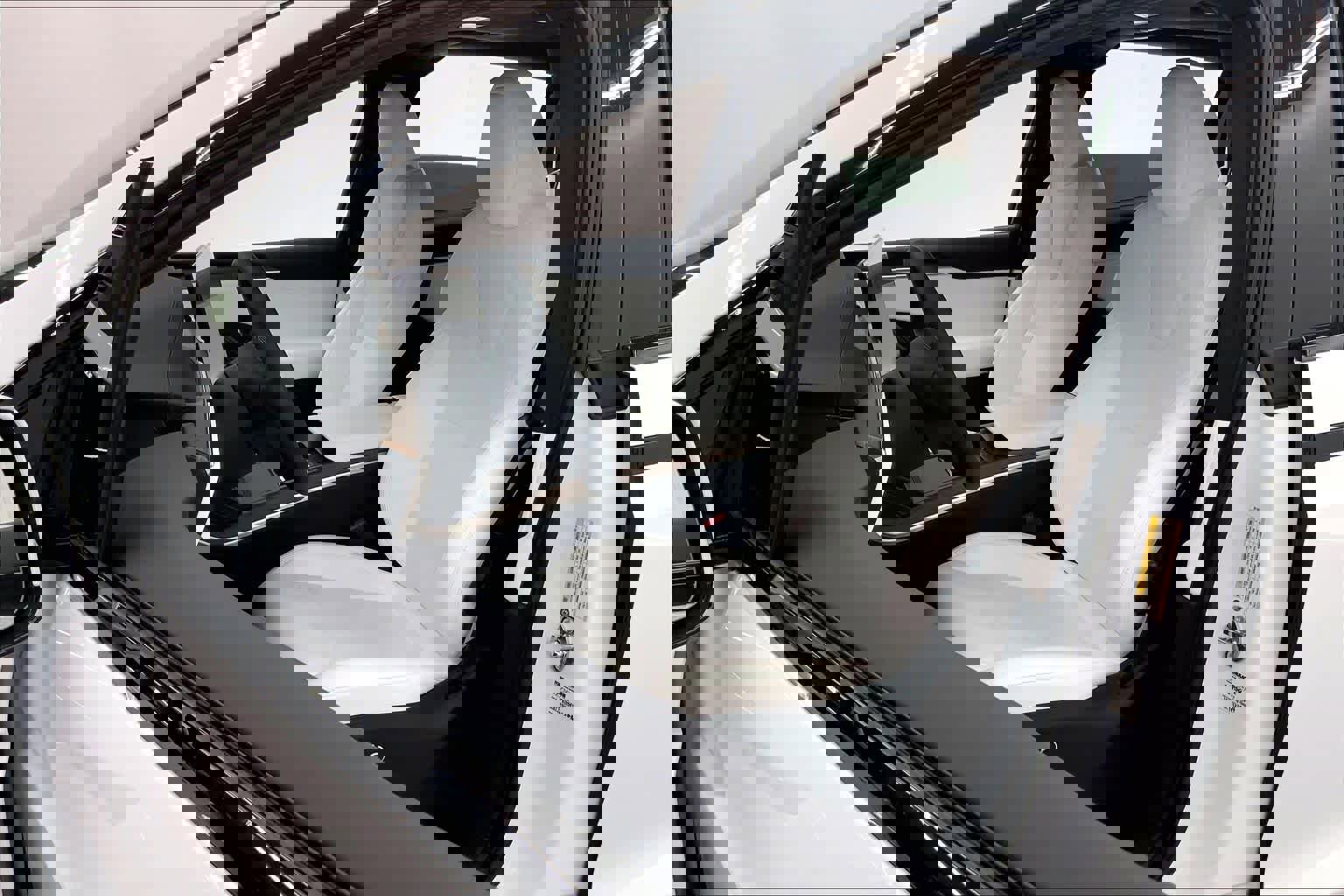 Used 2023 Tesla Model X image 21