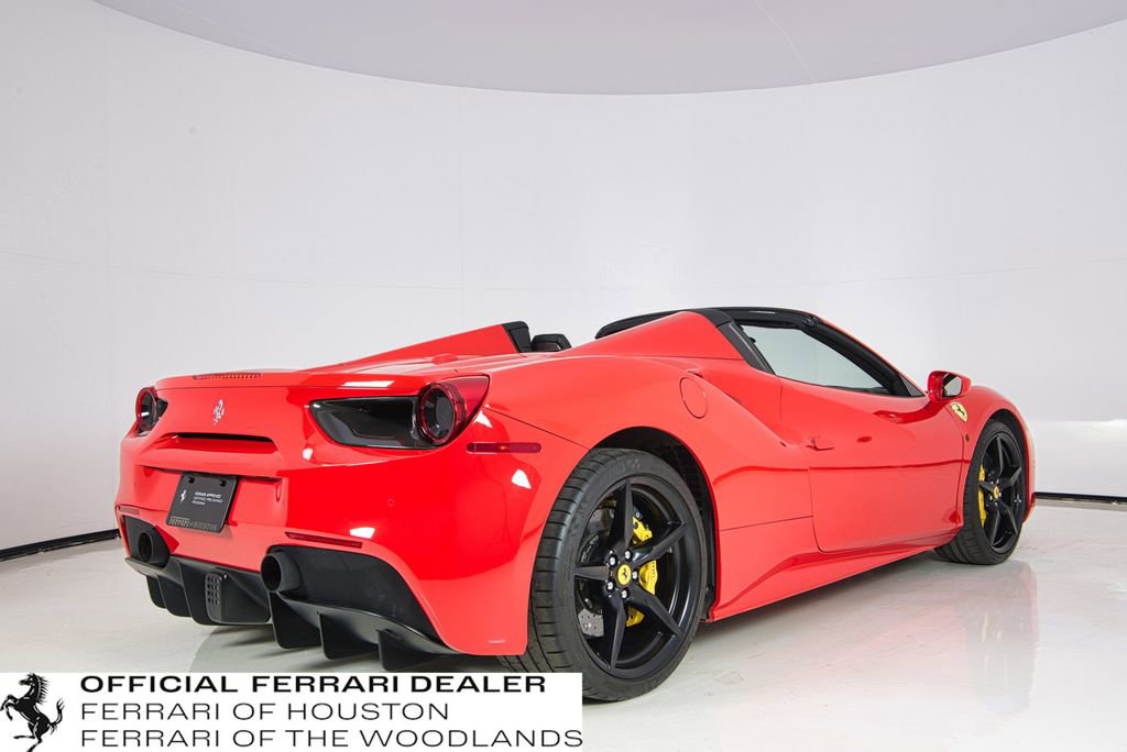 Used 2019 Ferrari 488 Spider image 8