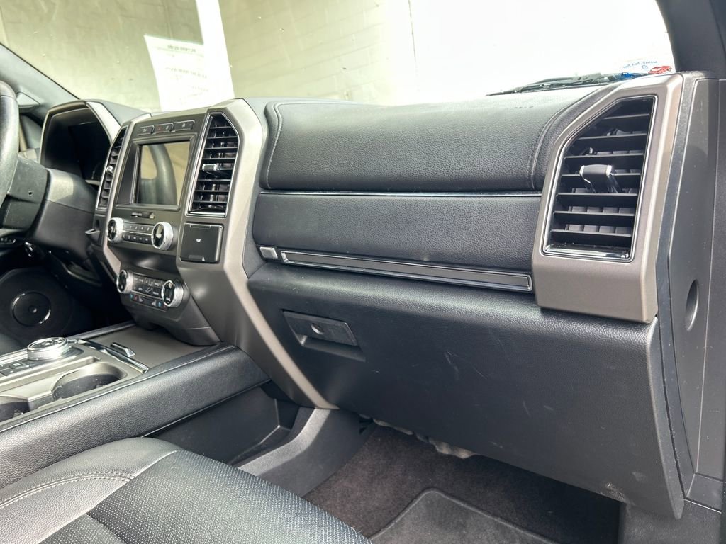 Used 2020 Ford Expedition XLT w/ Equipment Group 202A image 16
