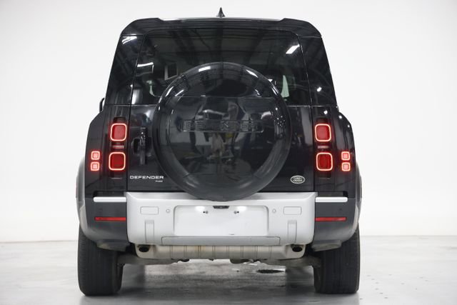 Used 2023 Land Rover Defender 130 SE image 13