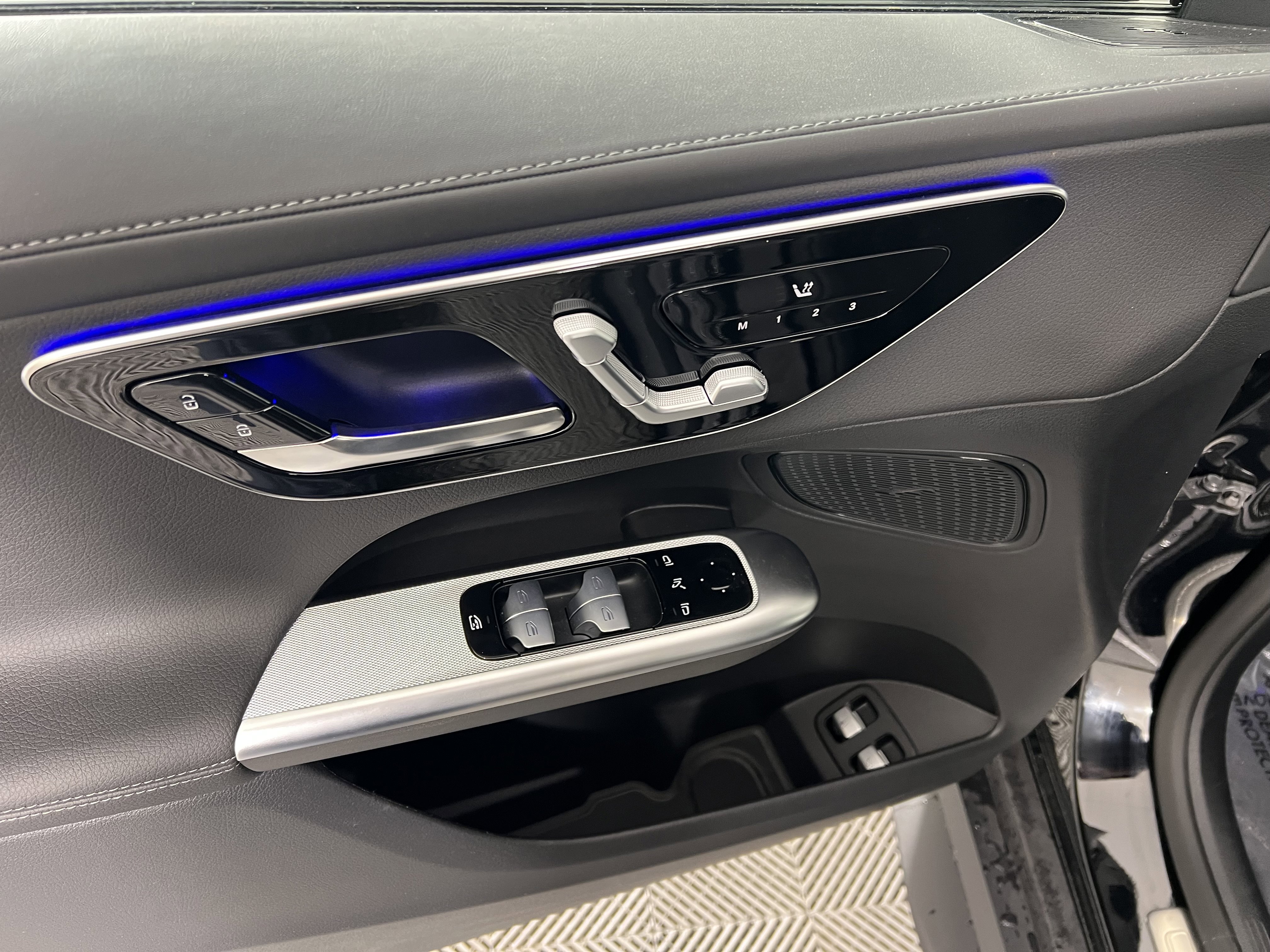 New 2026 Mercedes-Benz GLC 350e 4MATIC image 19