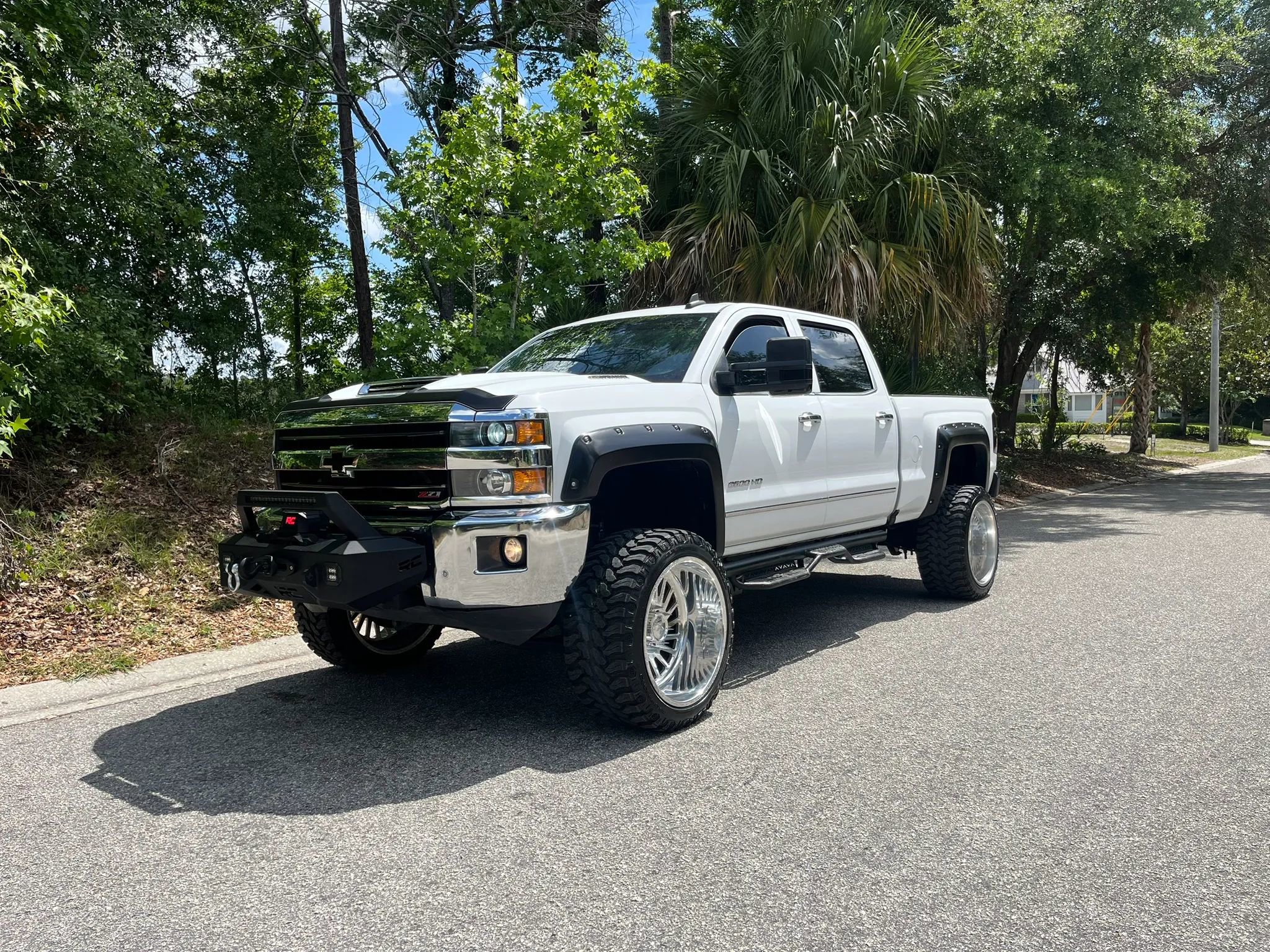 Used 2019 Chevrolet Silverado 2500 LTZ w/ Duramax Plus Package AWD/4WD image 7